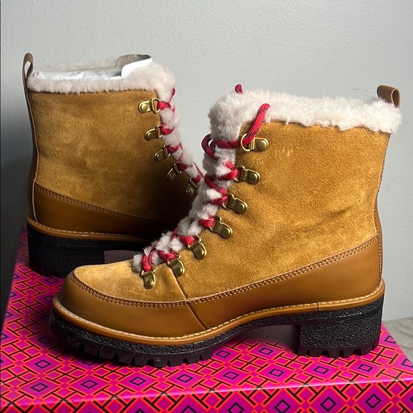 TORY BURCH thea shearling boots size6 color/rhum natural 202 rubberized leather - Picture 10 of 11